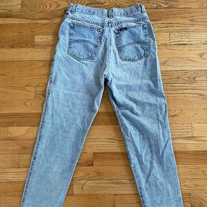 Vintage high waisted light wash jeans